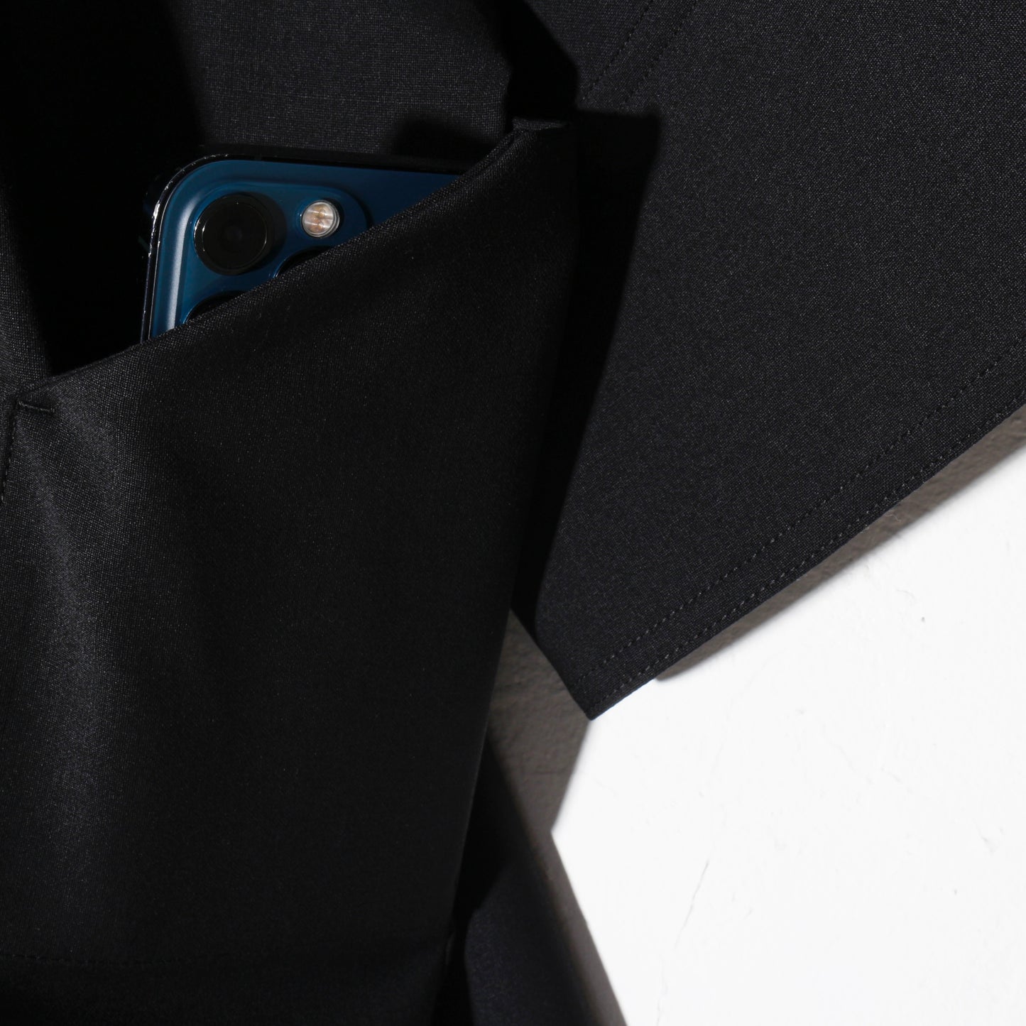 Tri_Front_Shirt /black