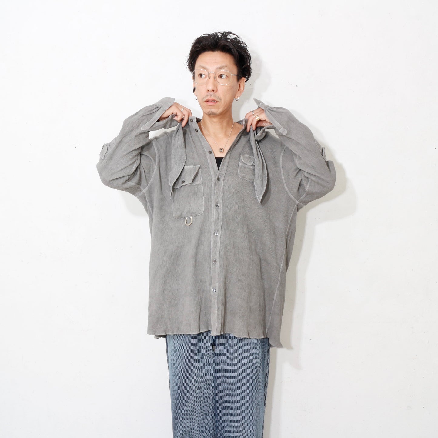 "eatable of many orders" / Celebration Scarf Shirts / charcoal