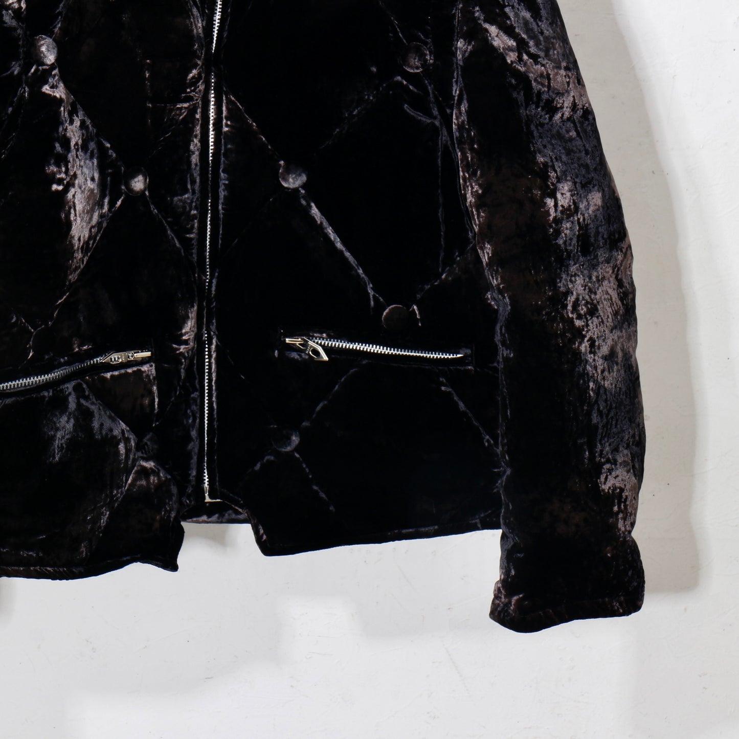 VICTORIAN SOFA DOWN JACKET / black