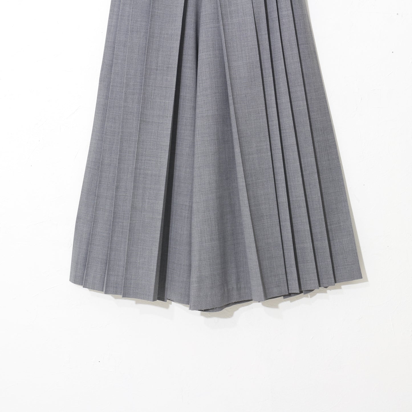 Hak_Pleats_pants / grey