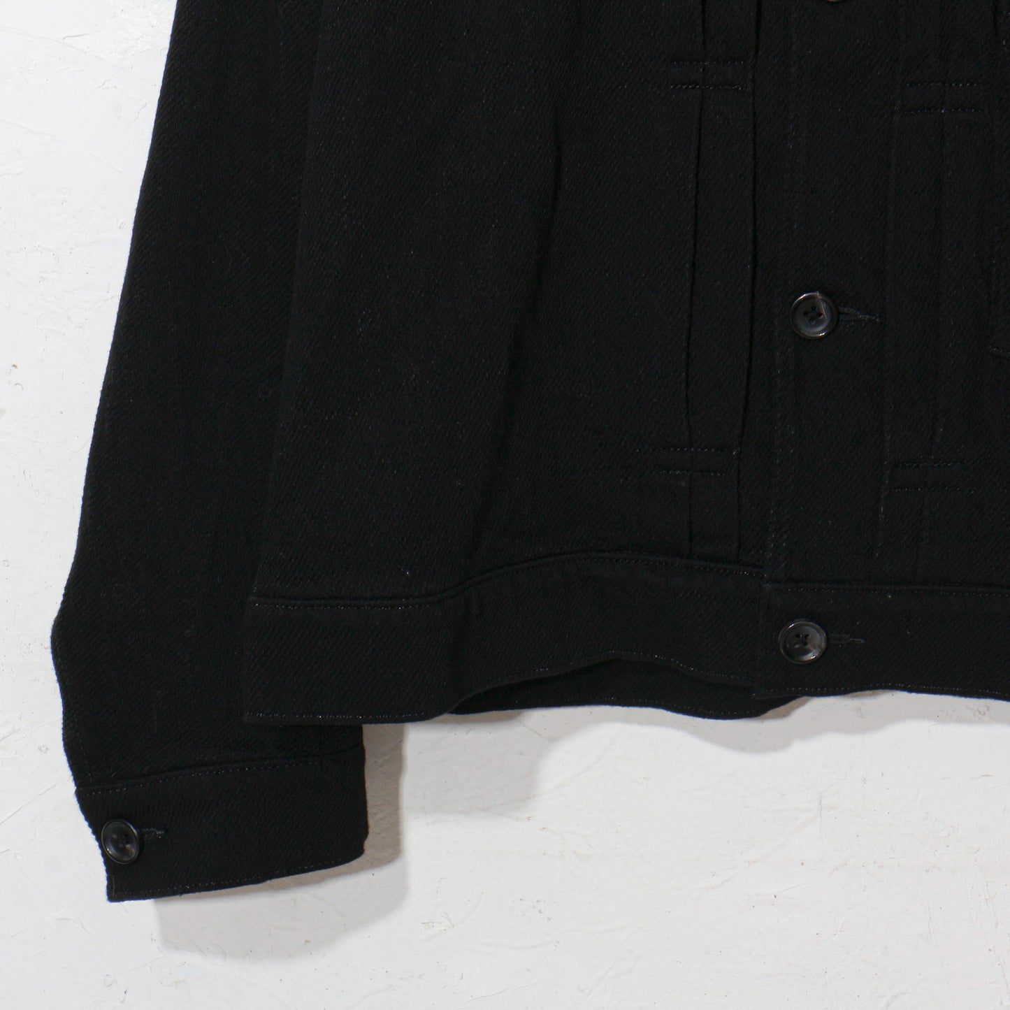 written by /thick twill denim jacket /black