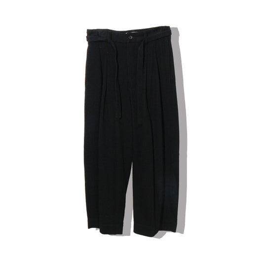 written by /thick twill slacks pants / black