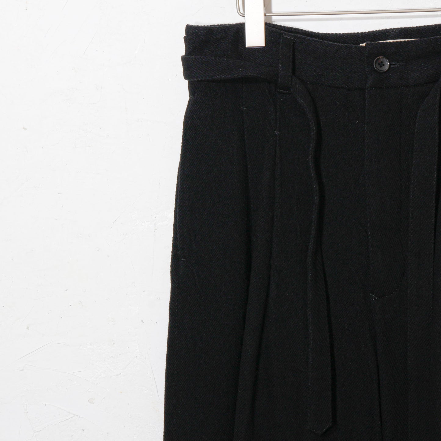 written by /thick twill slacks pants / black