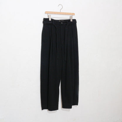 written by /thick twill slacks pants / black