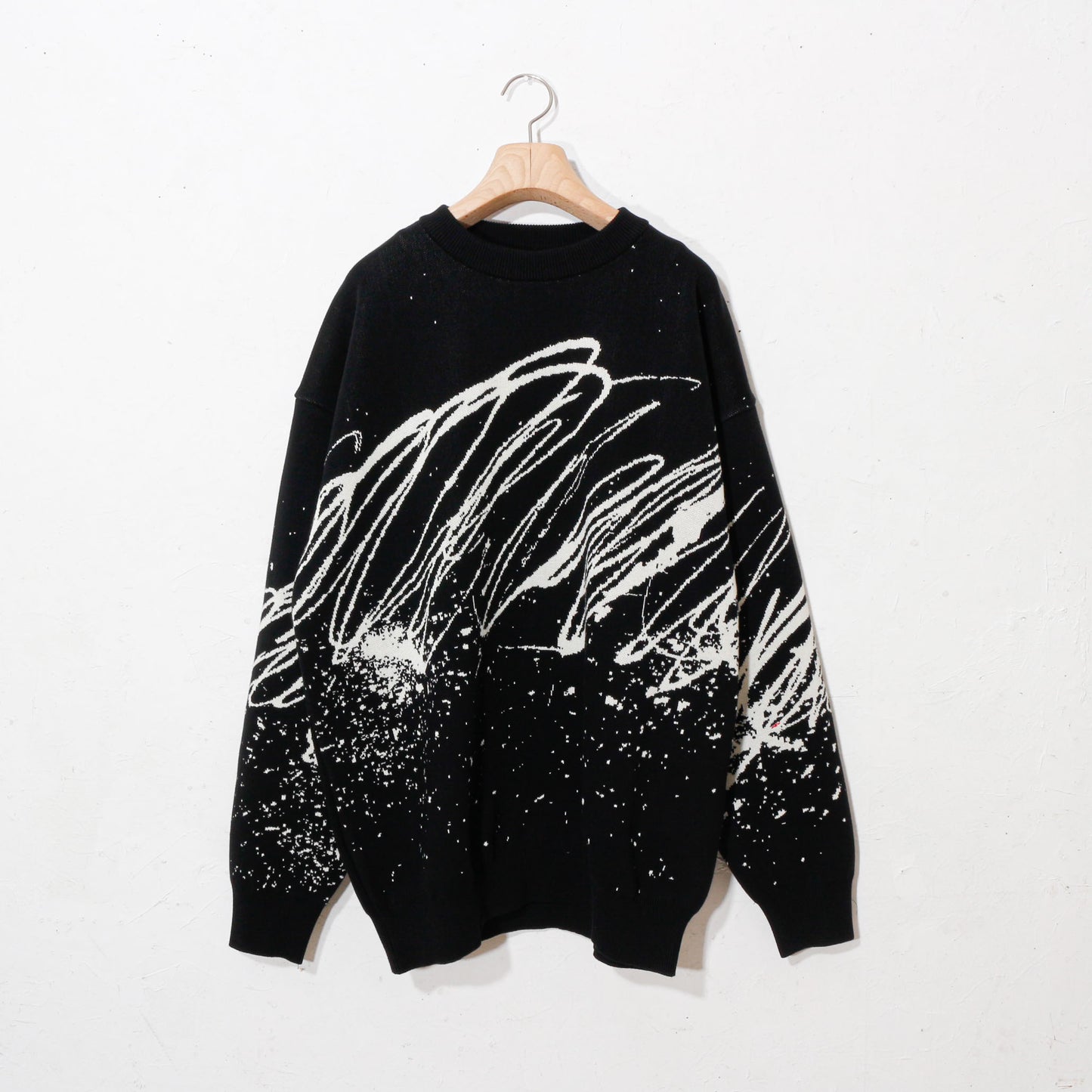 written by /drawing motif knit / black