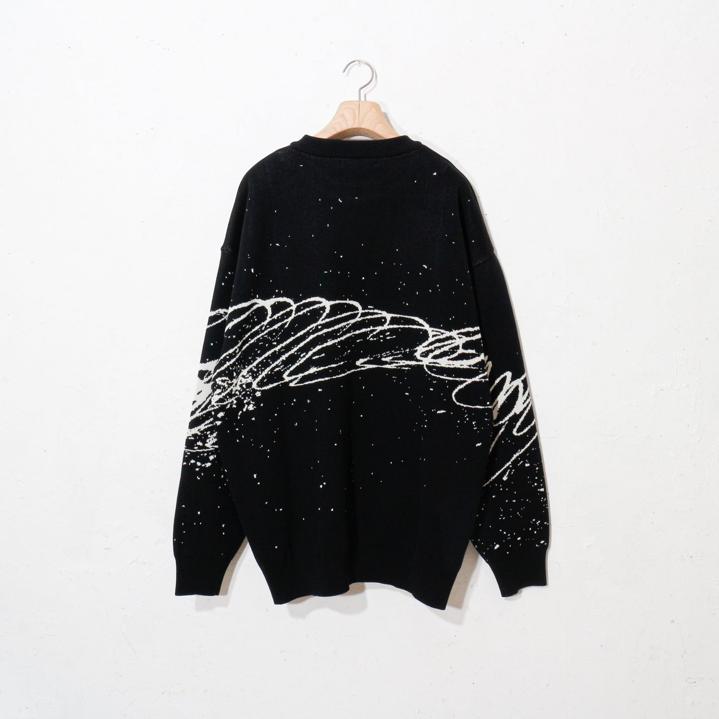 written by /drawing motif knit / black
