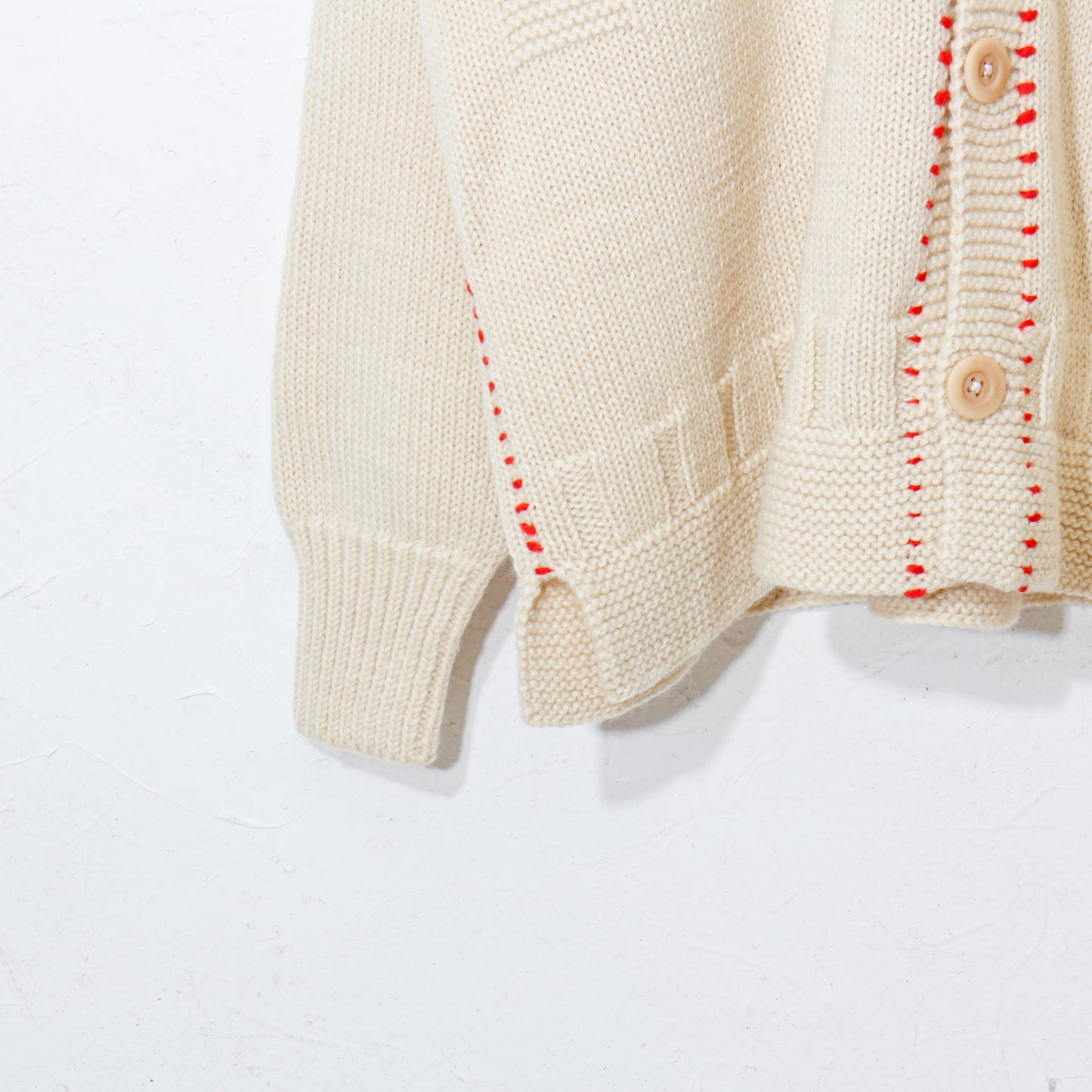 written by / hand stitch guernsey cardigan  / natural