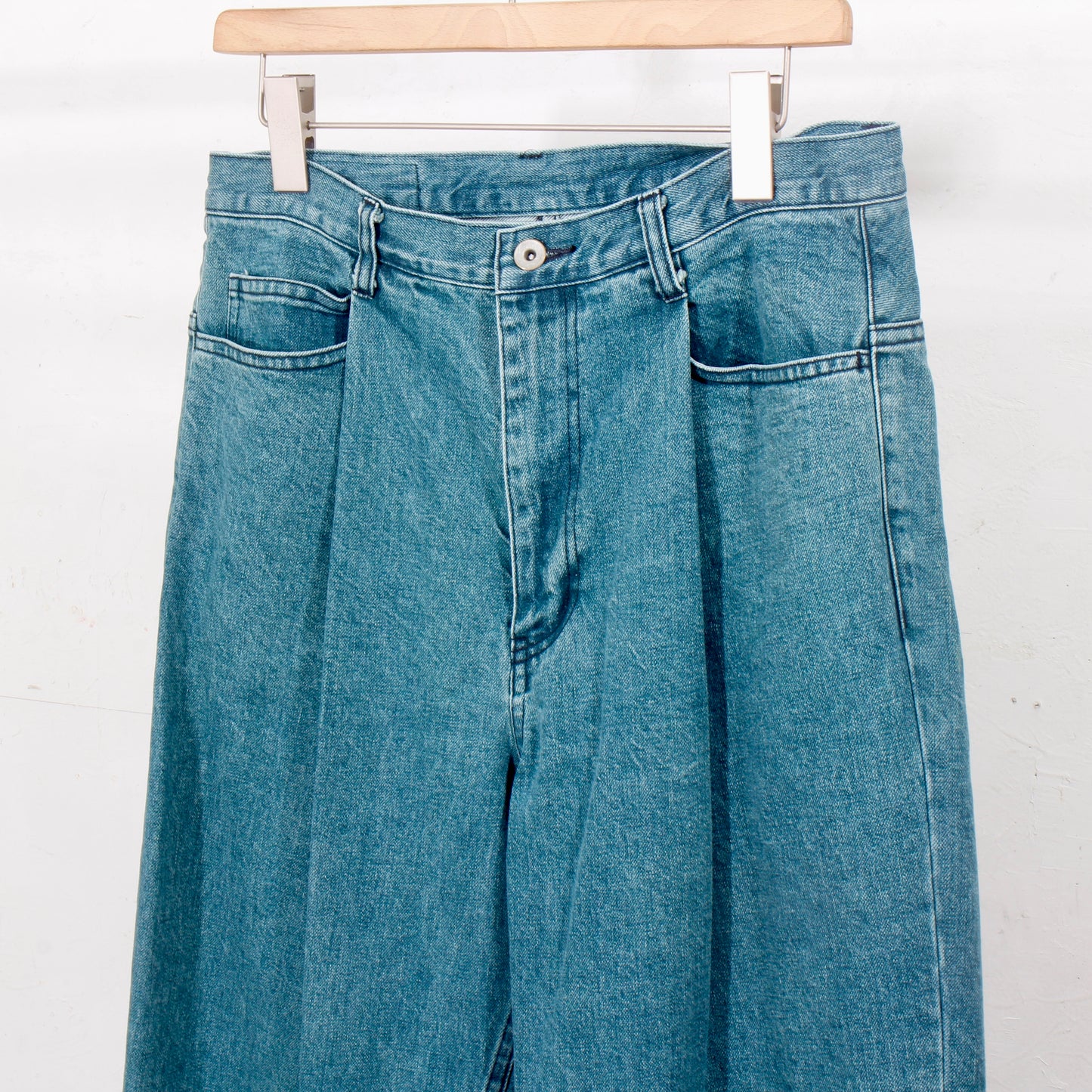 WASHED AGING DENIM PANTS