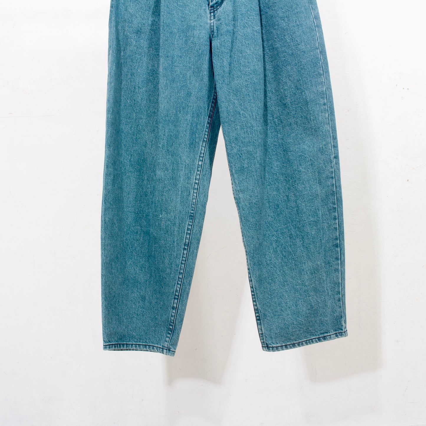 WASHED AGING DENIM PANTS