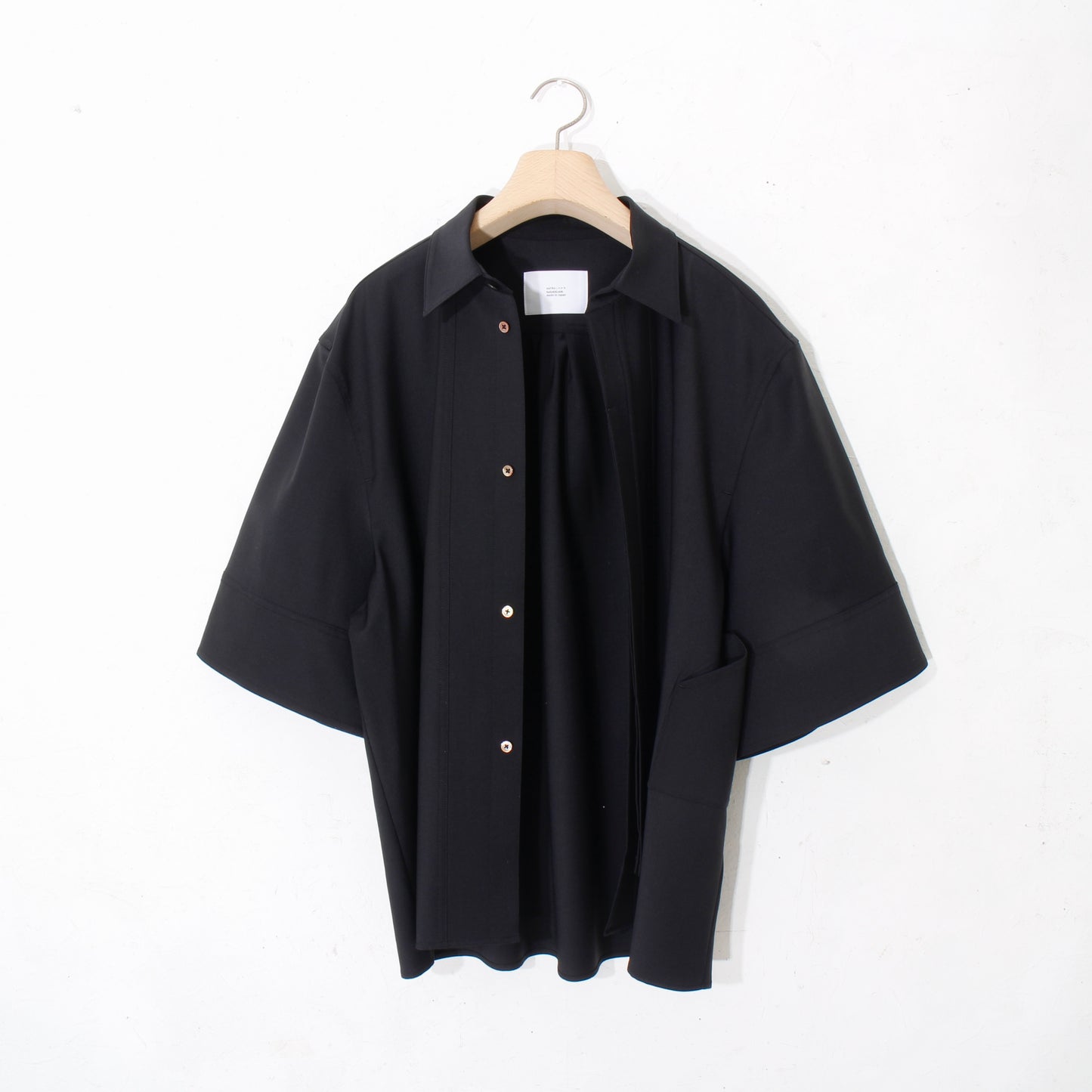 Tri_Front_Shirts /black