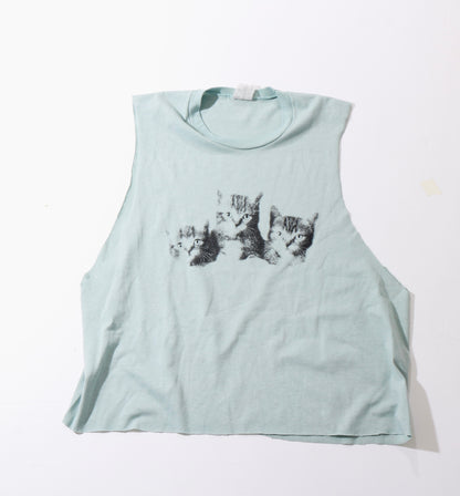 バックヤード / 3匹の猫ちゃん　cut off tee