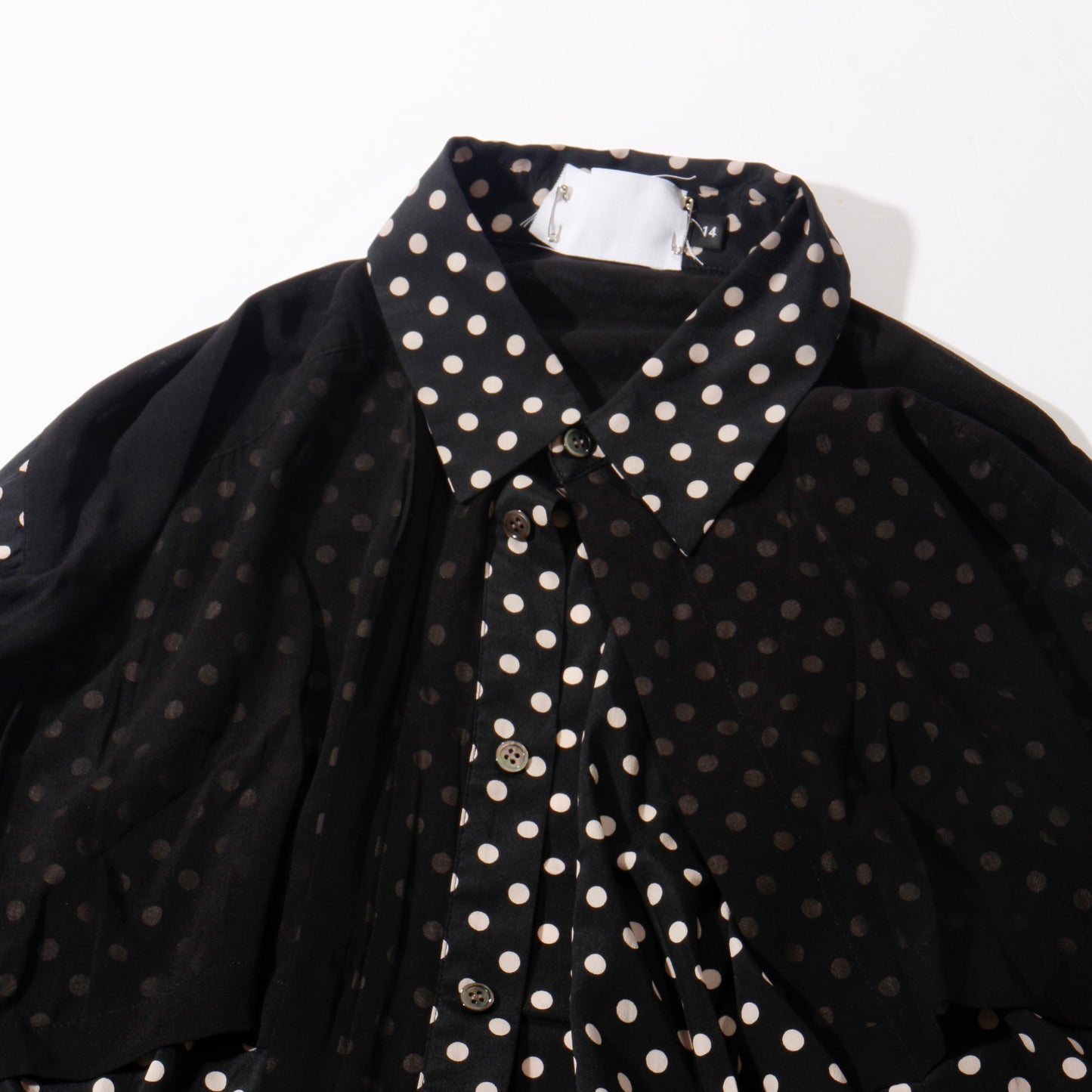 バックヤード / dot の　sheer shirt