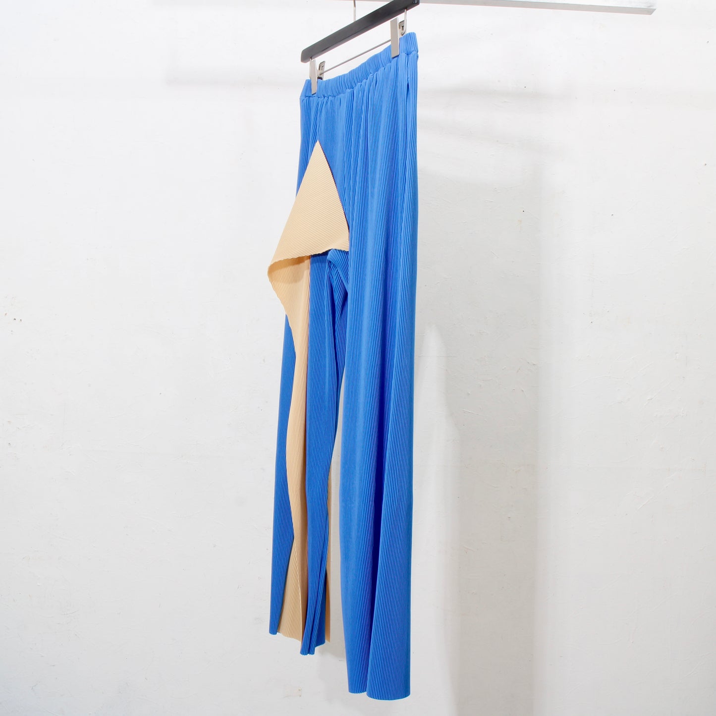 to do kotohayokozawa /Pleated Pants/blue