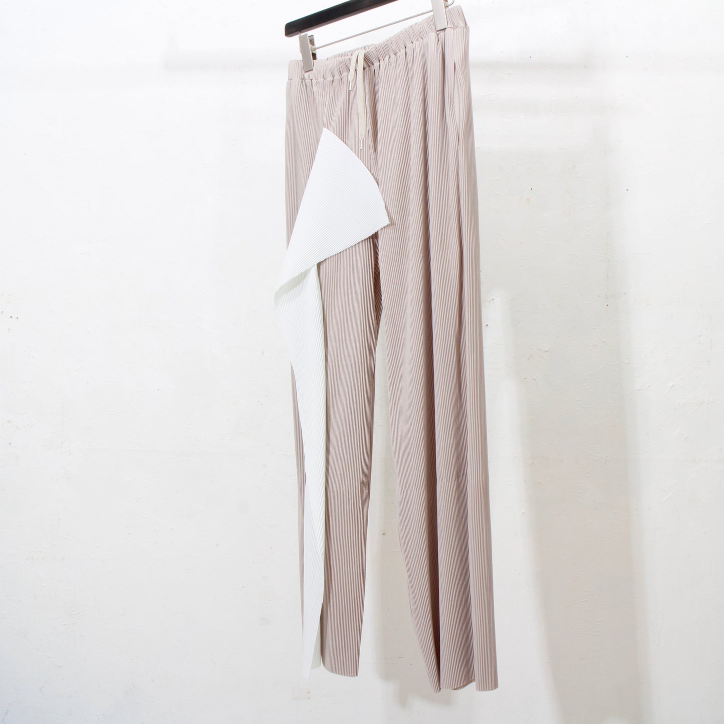 to do kotohayokozawa /Pleated Pants/gray