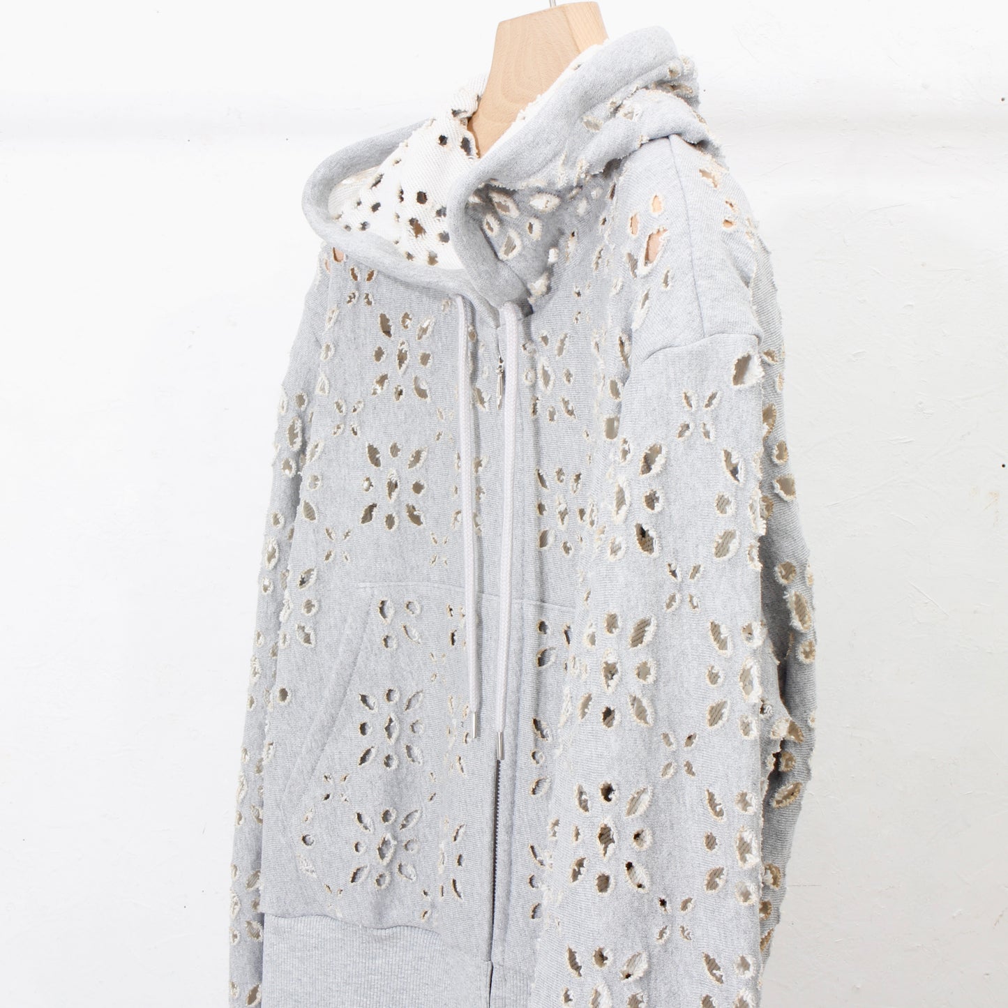 FLOWER HOLE ZIP-UP SWEAT PARKA /gray