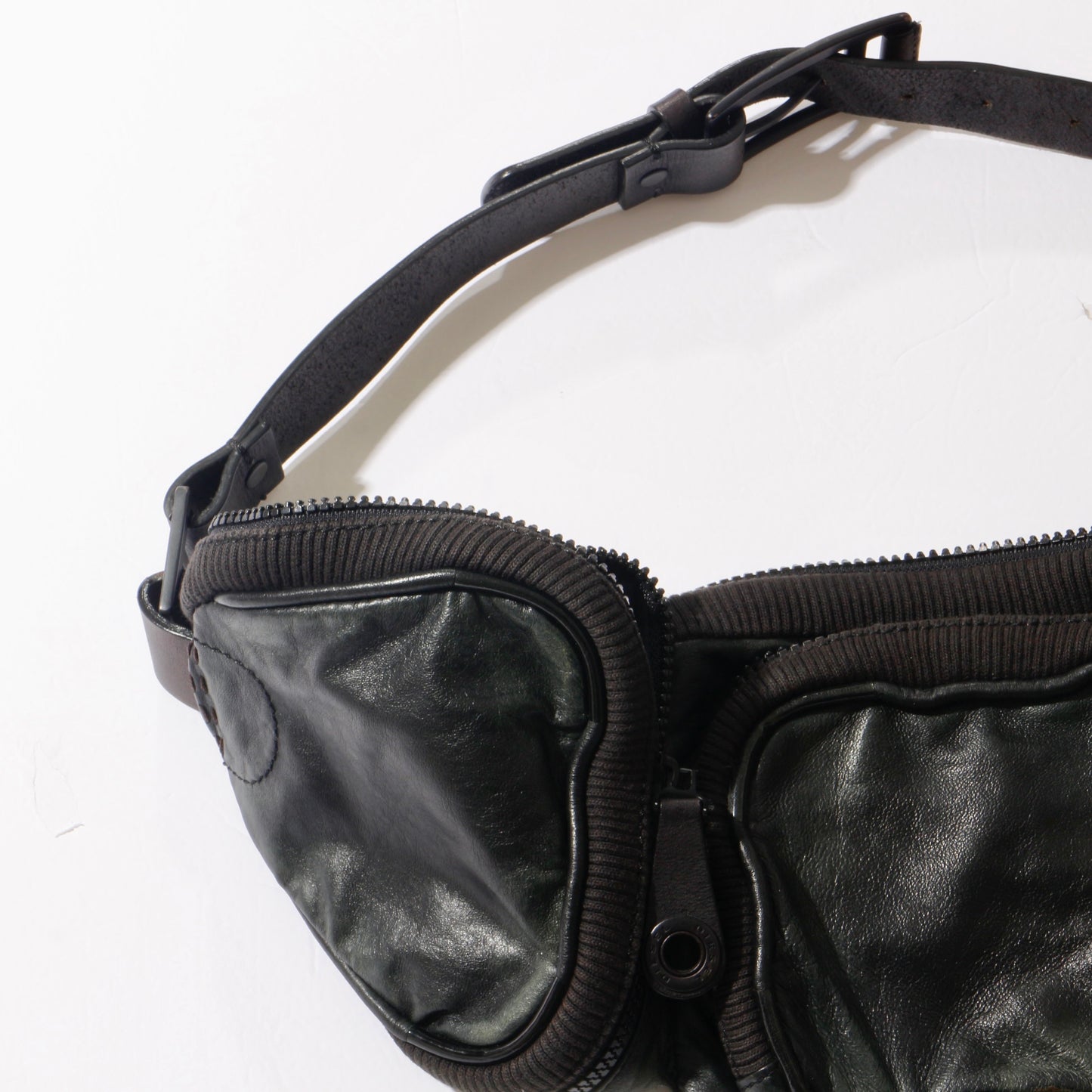バックヤード / おにぎり3つ収納　バチイケshoulder bag