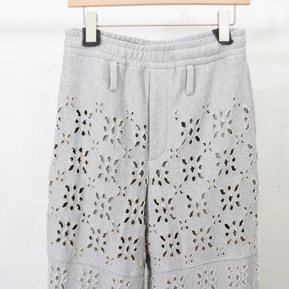 FLOWER HOLE SWEAT PANTS  / gray