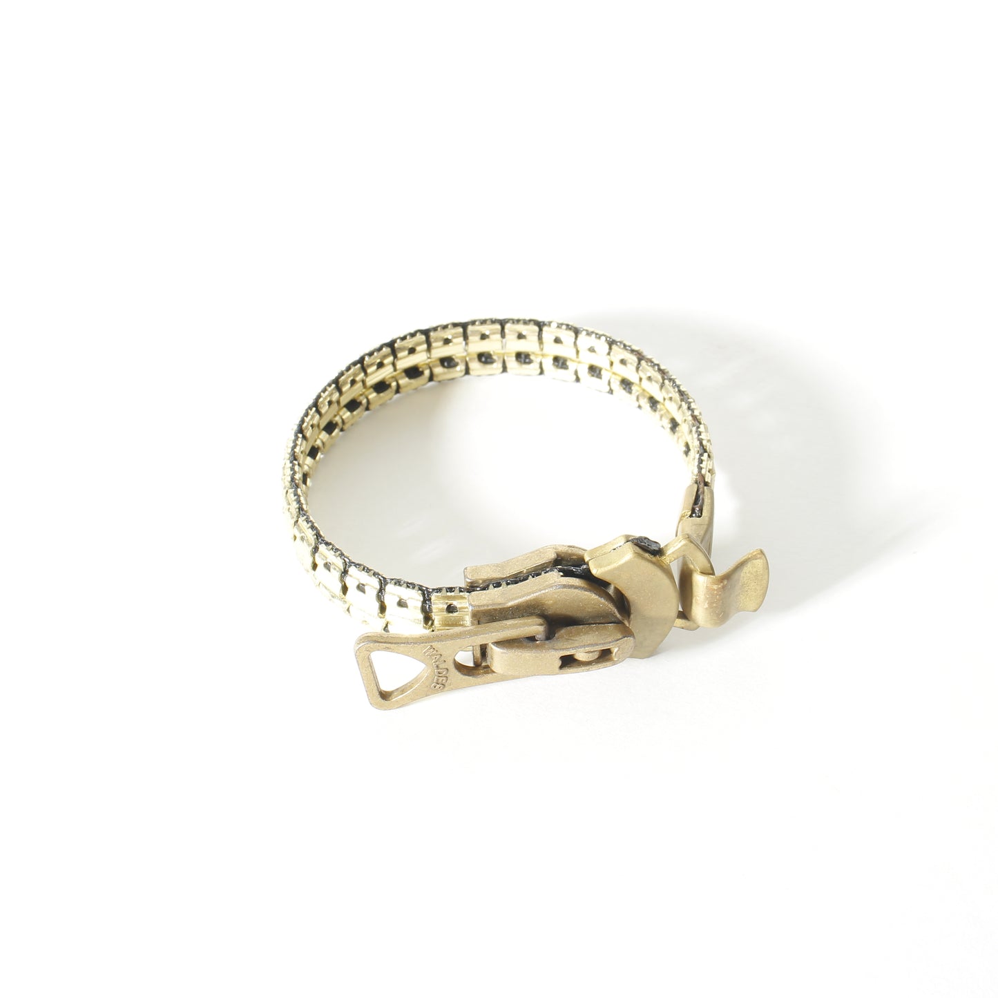 zip bracelet / gold