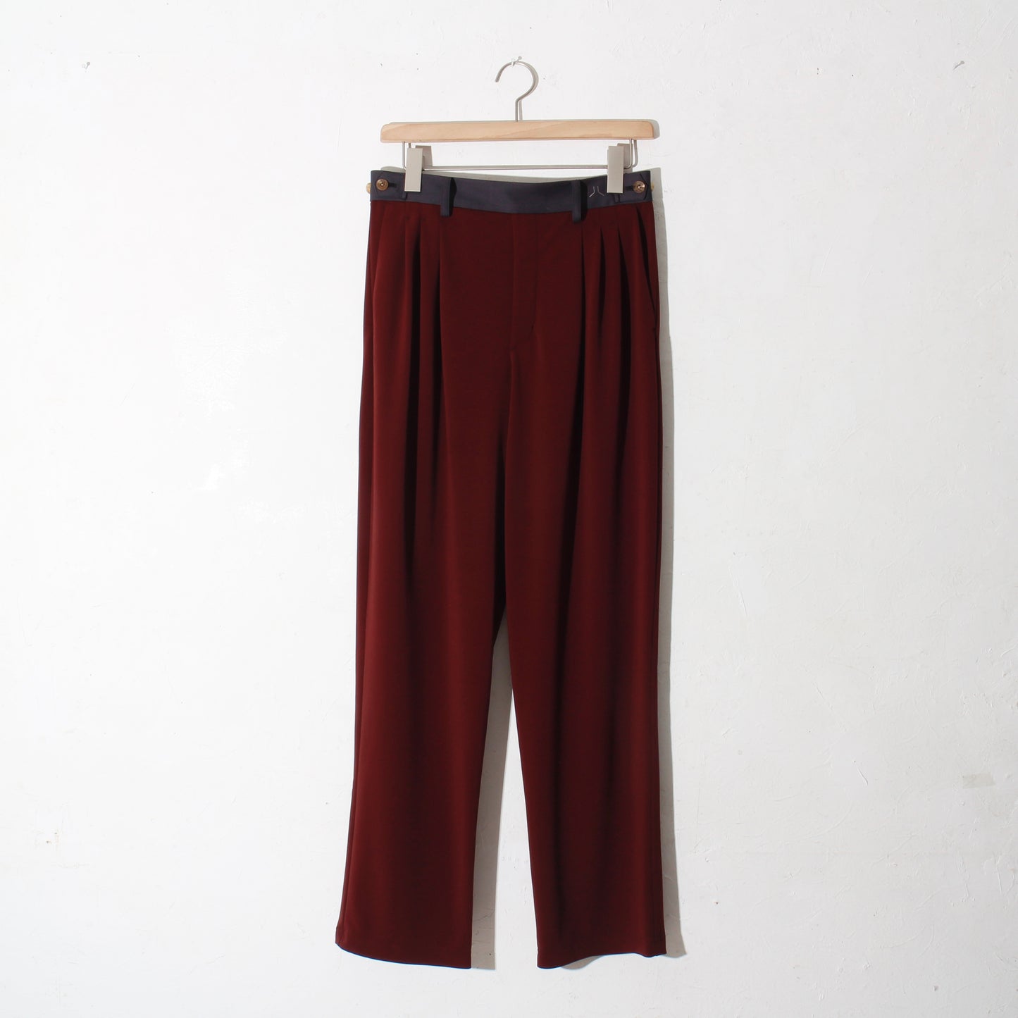 Moc_Trousers / burgundy