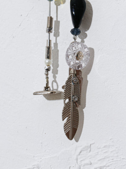 【LEO GON'DO】ROSARY Necklace No,5 GREEN GLASS / FEATHER