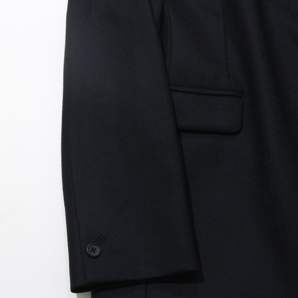 Alias_Jacket / black