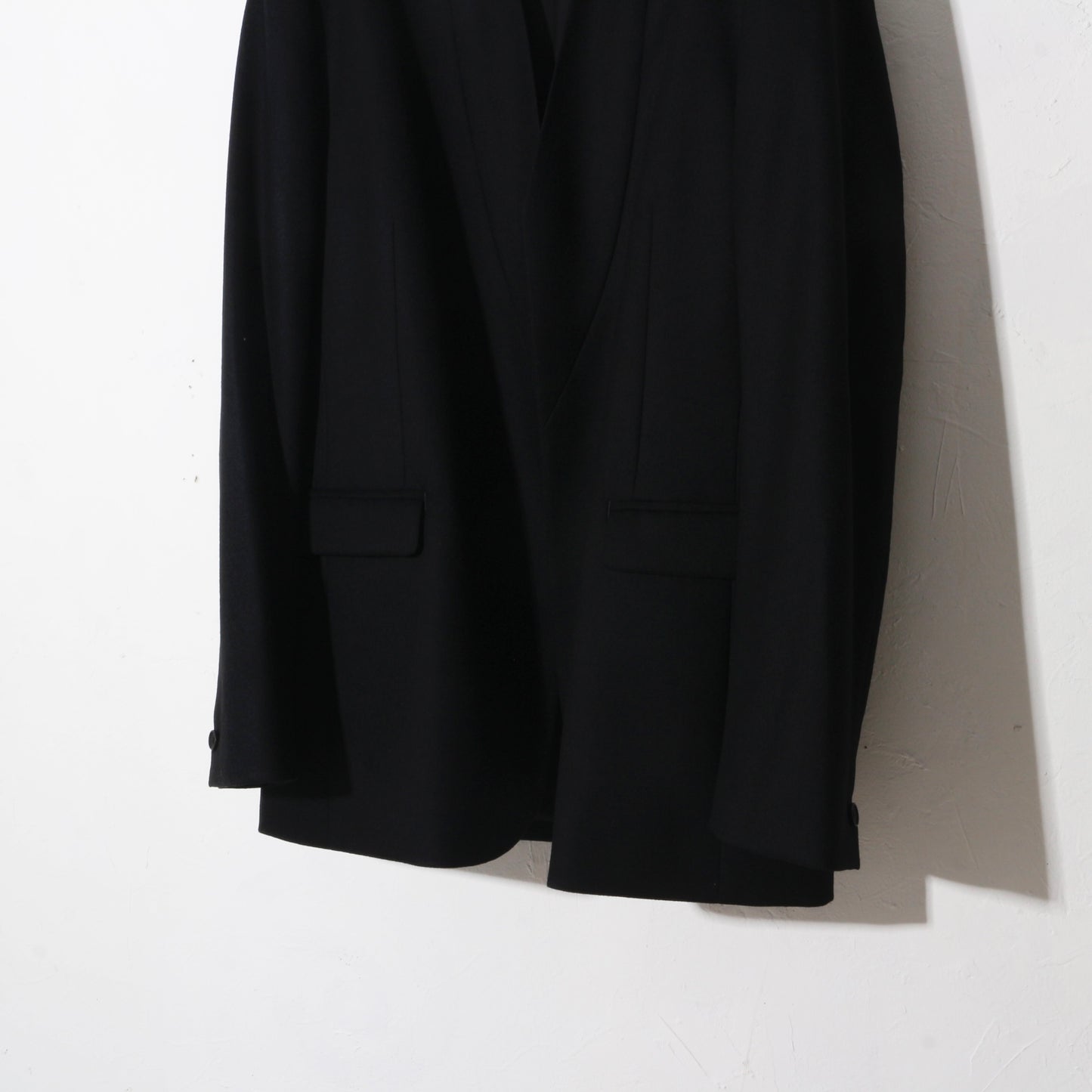 Alias_Jacket / black