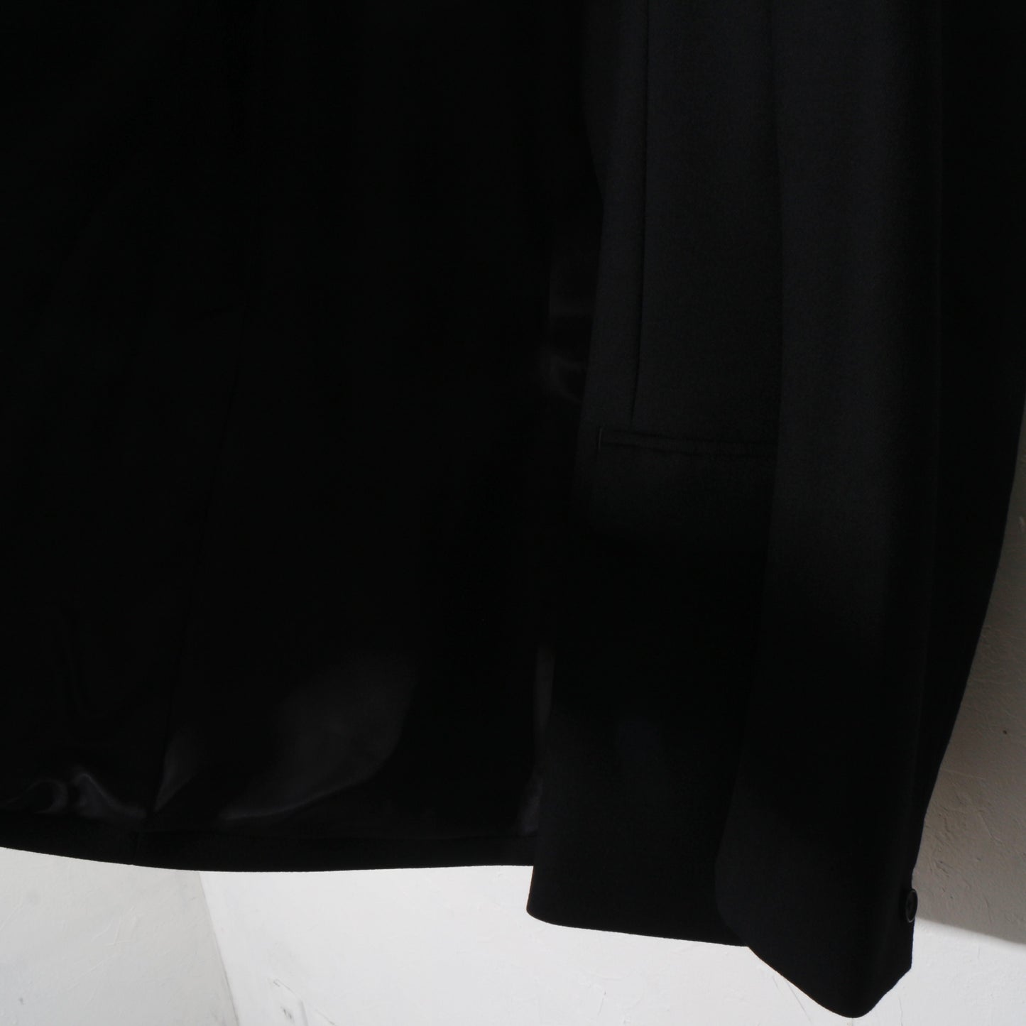 Alias_Jacket / black