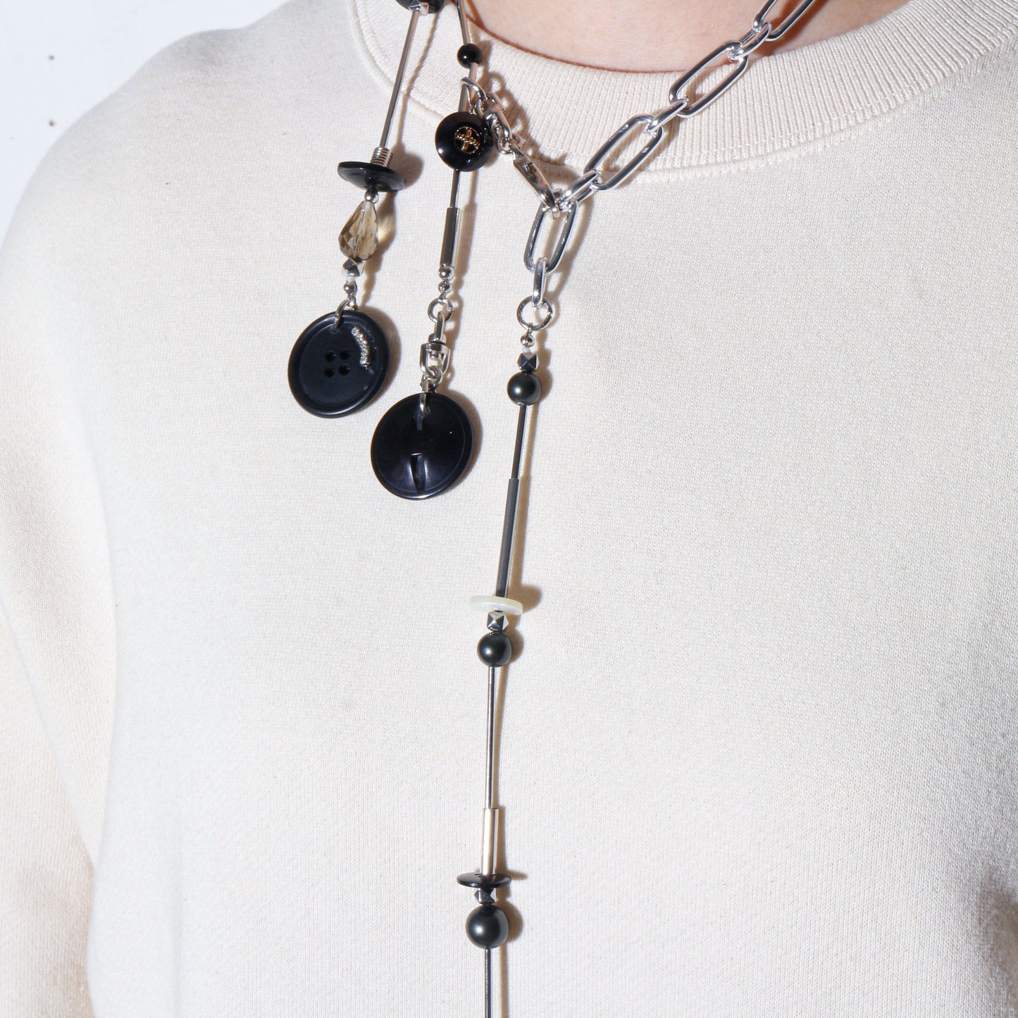 【LEO GON'DO】ROSARY Necklace No,10 BLACK BUTTON / LONG DROP
