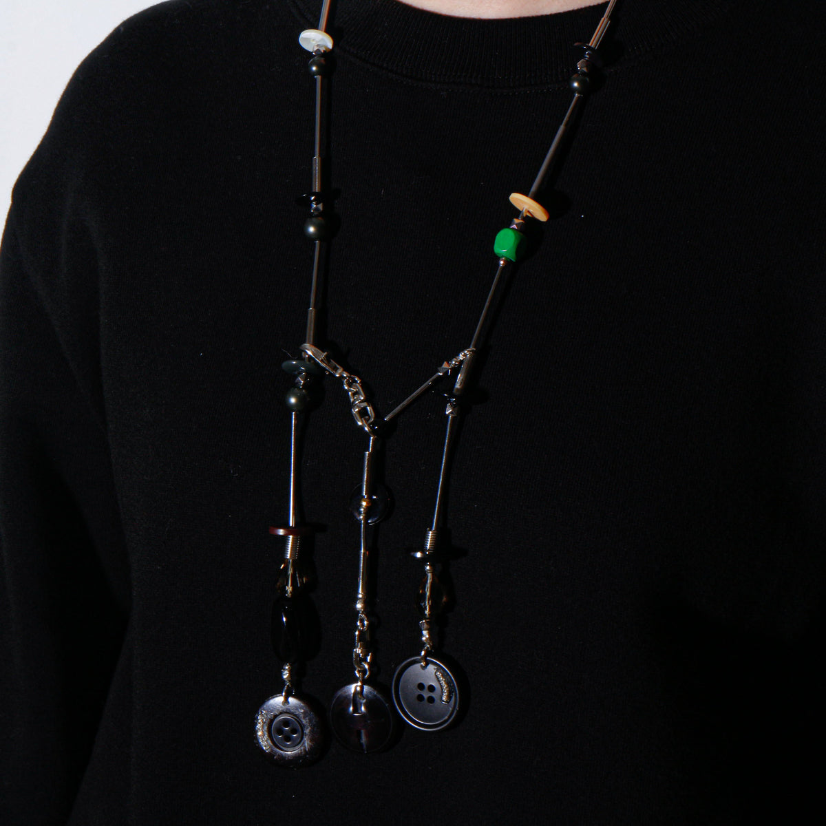 【LEO GON'DO】ROSARY Necklace No,10 BLACK BUTTON / LONG DROP