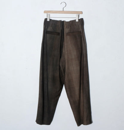 Uneven Dyed 2Tuck Trousers / charcoal
