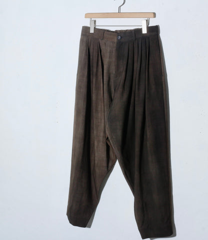 Uneven Dyed 6tuck Pants / charcoal