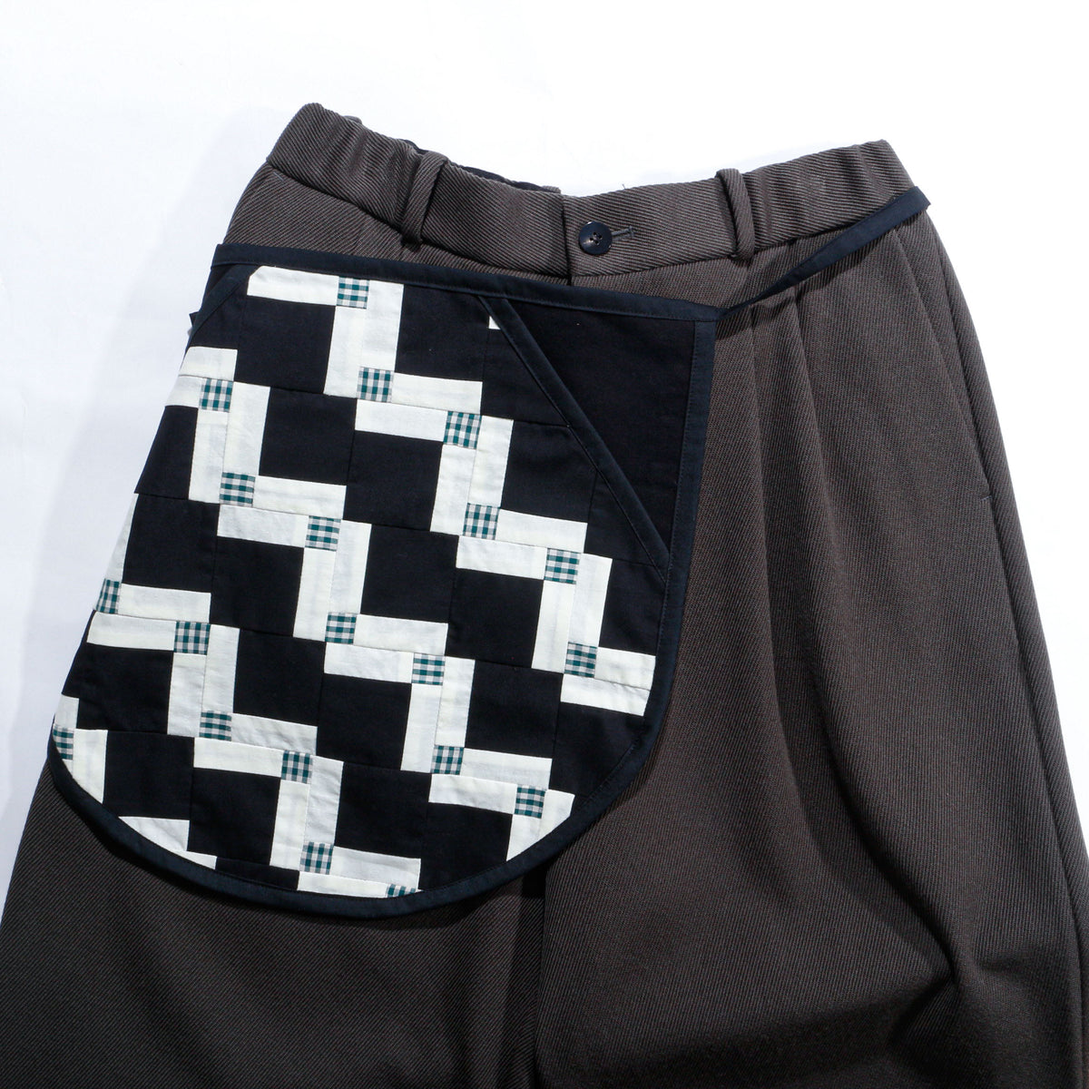 【HOUSE QUILT】 / APRON（ROUND）＜STEP BLOCK＞　※受注生産アイテムとなります。
