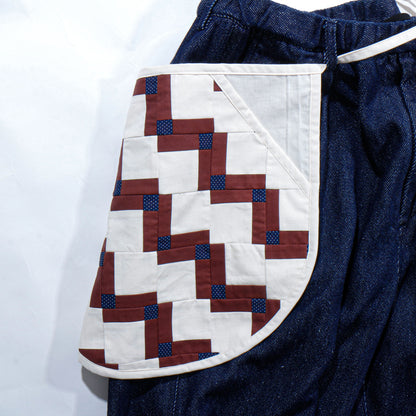 【HOUSE QUILT】 / APRON（ROUND）＜STEP BLOCK＞　※受注生産アイテムとなります。