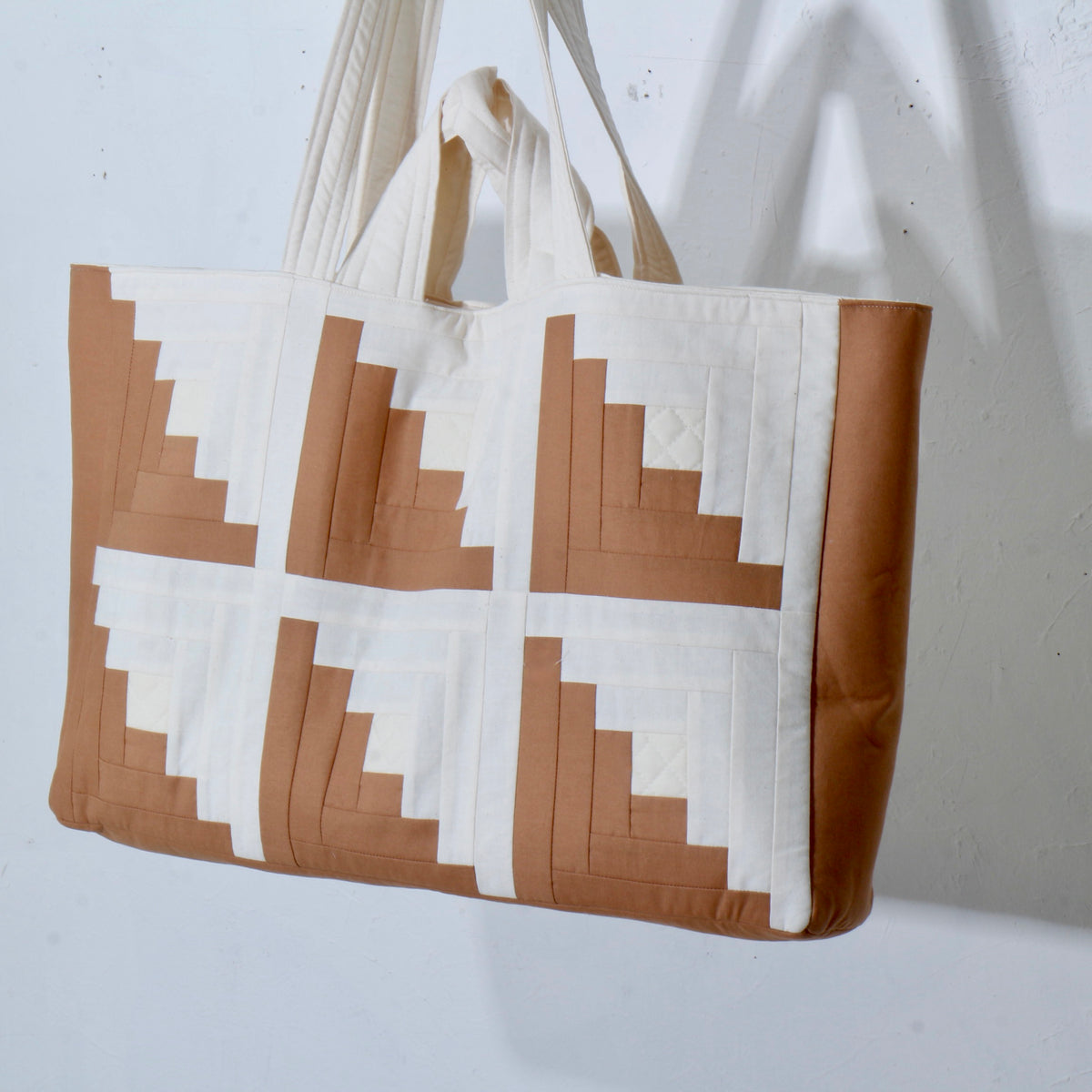 【HOUSE QUILT】 / BIG TOTE BAG＜LOG CABIN＞　※受注生産アイテムとなります。