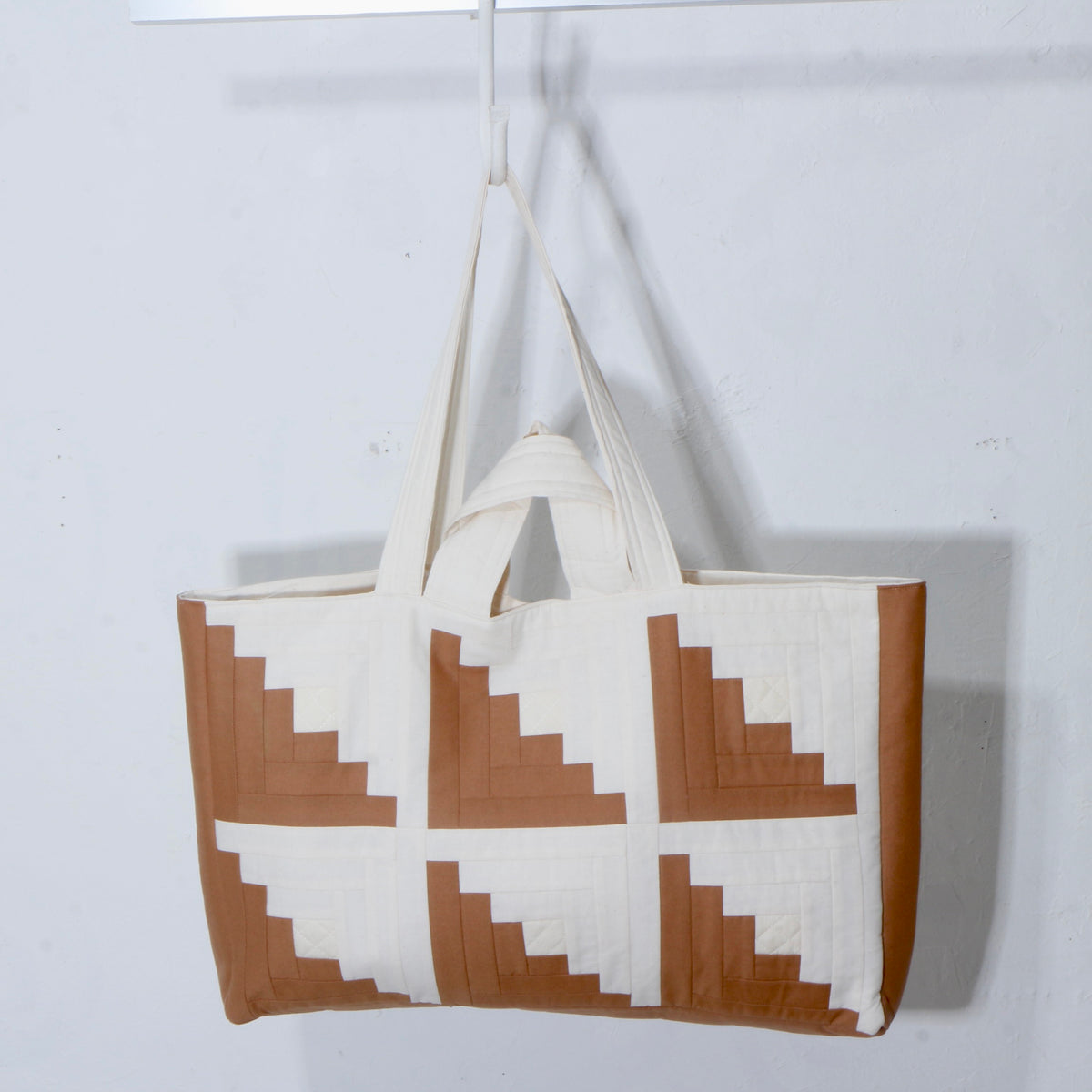 【HOUSE QUILT】 / BIG TOTE BAG＜LOG CABIN＞　※受注生産アイテムとなります。