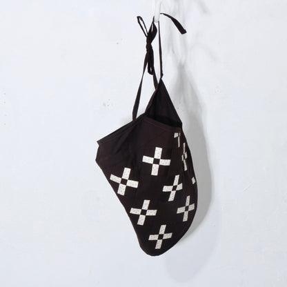 【HOUSE QUILT】 / APRON（ROUND）＜CROSS＞　※受注生産アイテムとなります。