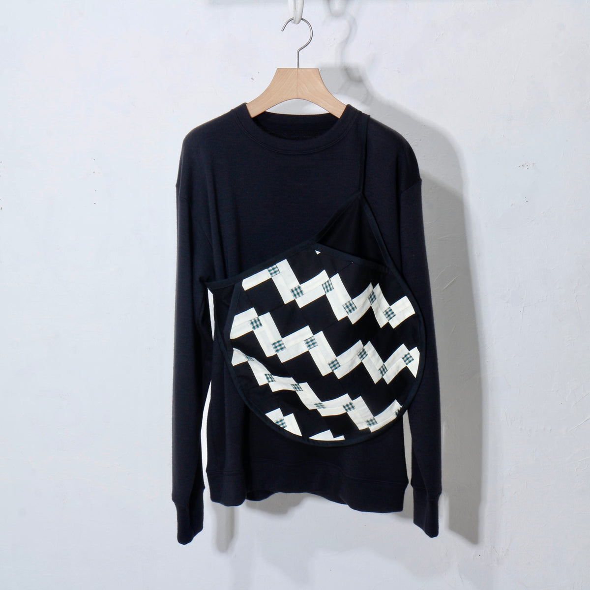 【HOUSE QUILT】 / APRON（ROUND）＜STEP BLOCK＞　※受注生産アイテムとなります。