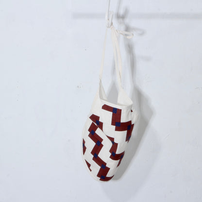 【HOUSE QUILT】 / APRON（ROUND）＜STEP BLOCK＞　※受注生産アイテムとなります。