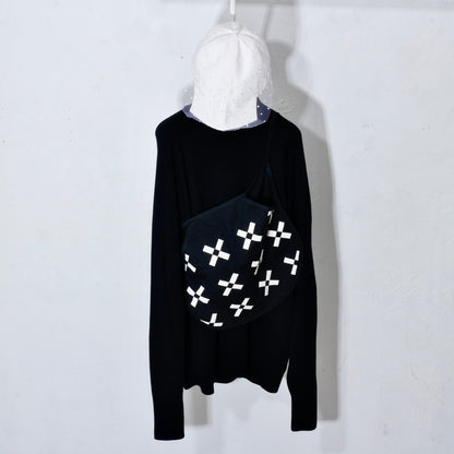 【HOUSE QUILT】 / APRON（ROUND）＜CROSS＞　※受注生産アイテムとなります。