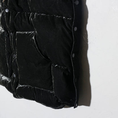 Velvet Mountain Down Vest  / Dusty Black