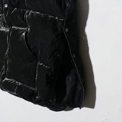 Velvet Mountain Down Vest  / Dusty Black