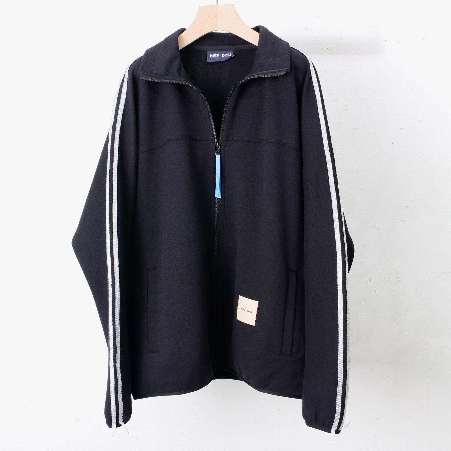 line track jacket / black