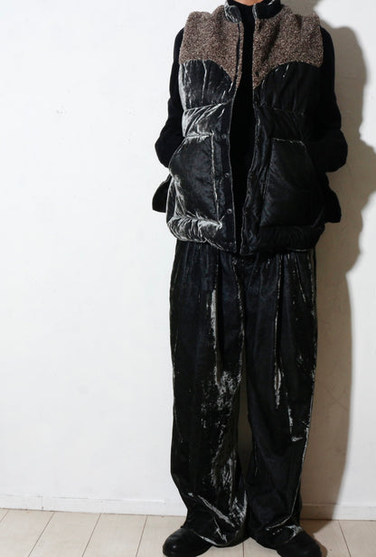 Velvet Mountain Down Vest  / Dusty Black