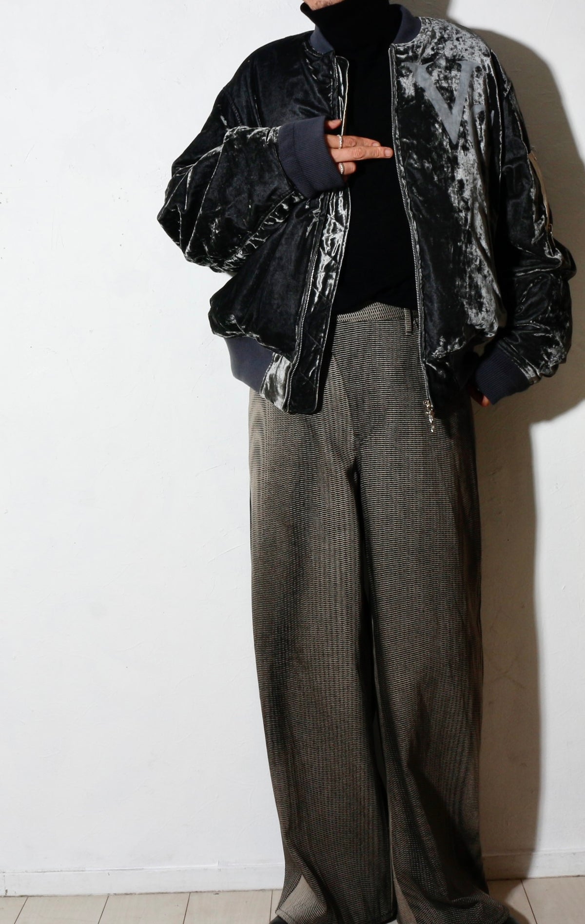 Vc Velvet Puffer Bomber Jacket / Dusty Black