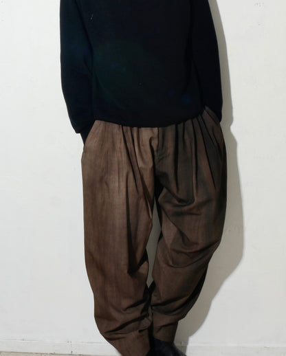 Uneven Dyed 6tuck Pants / charcoal