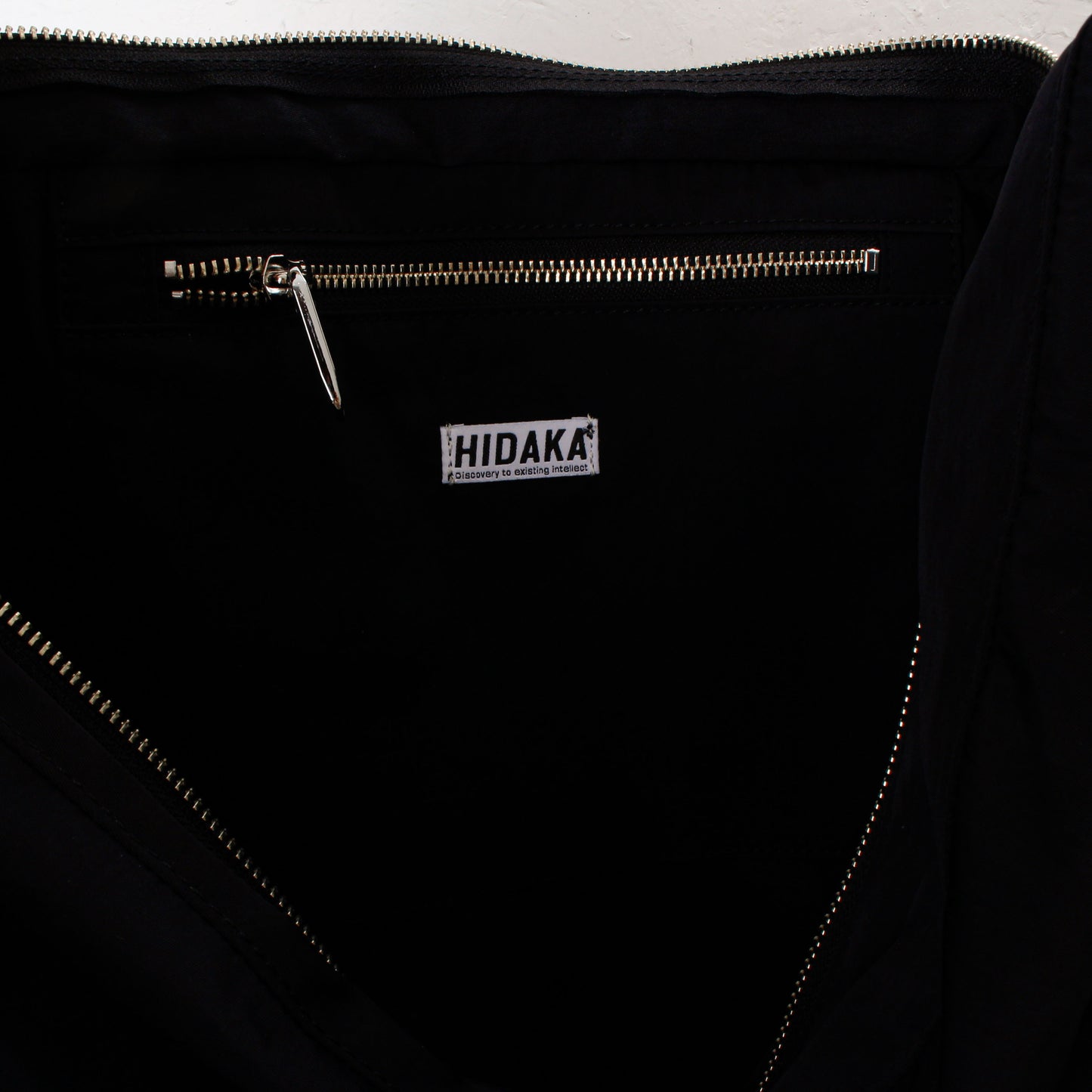 PING-PONG MESSENGER BAG / black