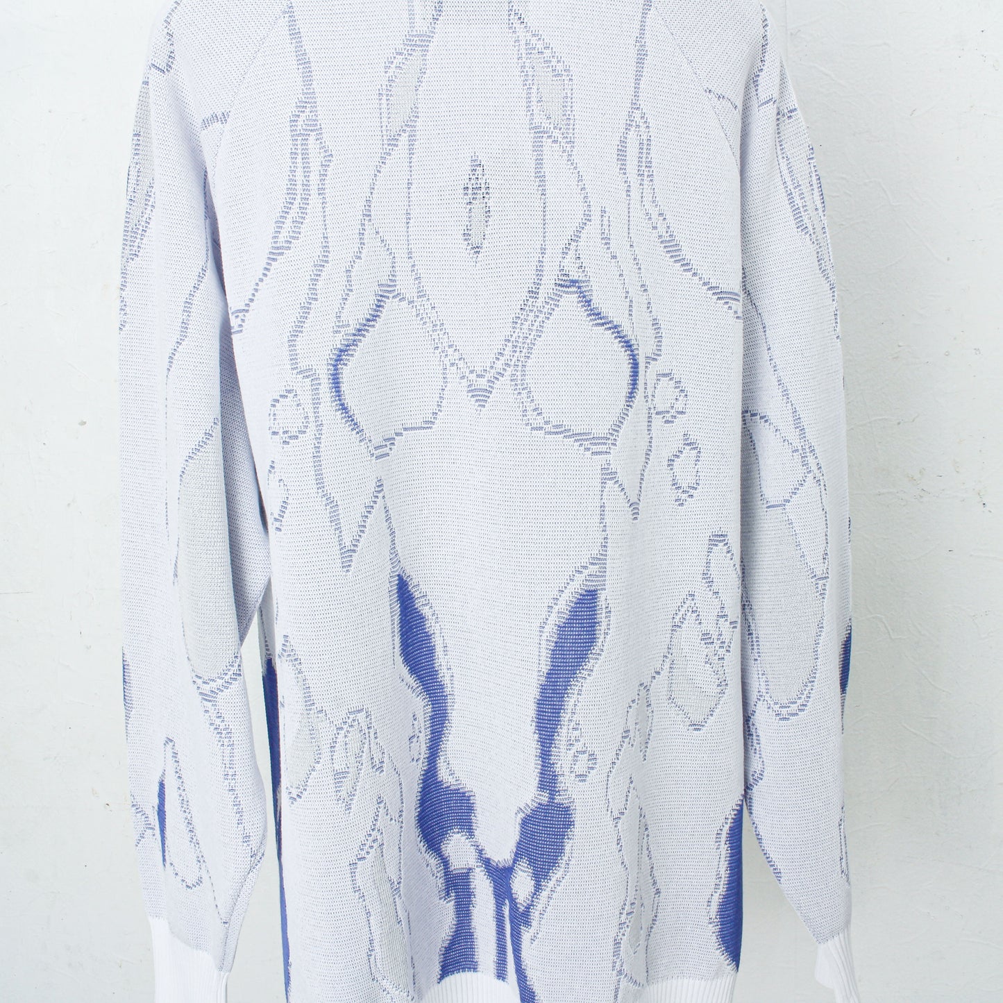 "Bionic Aurora" jacquard sweater / white